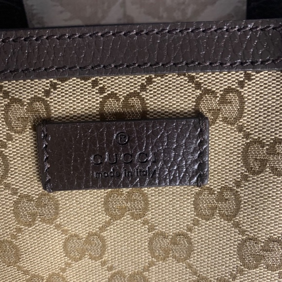 Gucci Brown Canvas Tote New with Strap - Picture 9 of 10